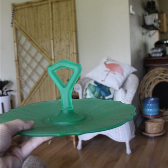 Vtg Frosted Green Depression Glass Plate - Picture 5 of 5